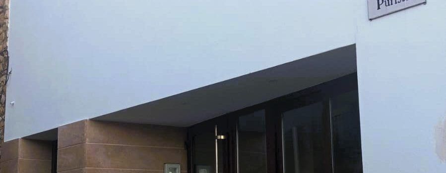 La Jana entre Tots i PSPV denuncien que el Centre Social “El Matadero” està tancat un any i mig després de finalitzar les obres