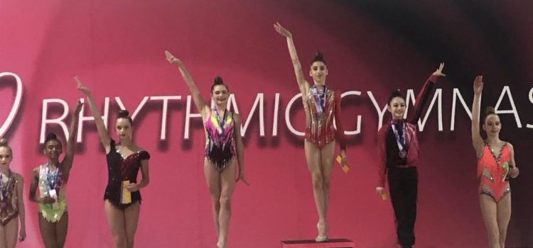 Brillante actuación en Estados Unidos de la gimnasta junior del club Mabel, Nika Kolesnikova