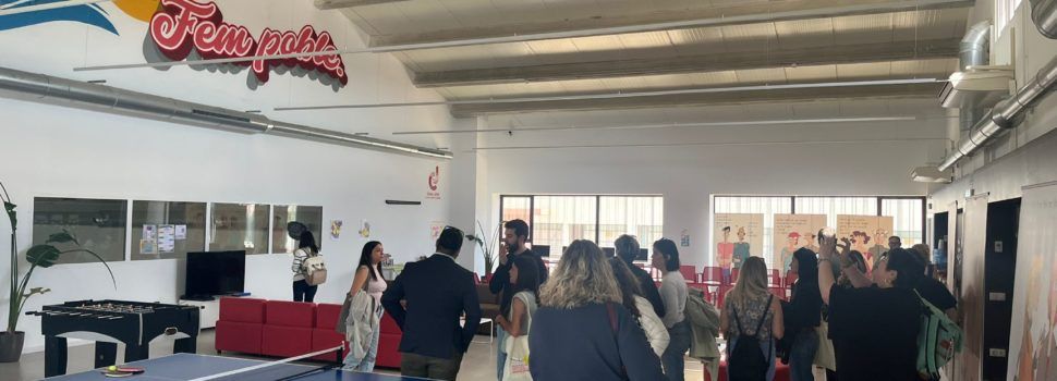 Tècnics de Joventut de Catalunya visiten el Casal Jove d’Alcossebre per conéixer el seu funcionament