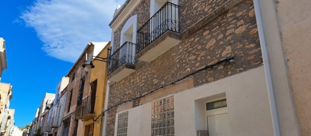L’Ajuntament d’Alcalà-Alcossebre dobla les ajudes econòmiques per a la rehabilitació de façanes