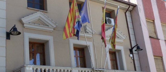 El PP acusa al PSOE d’imposar als veïns de Les Coves una pujada del 30% de les escombraries en 2025