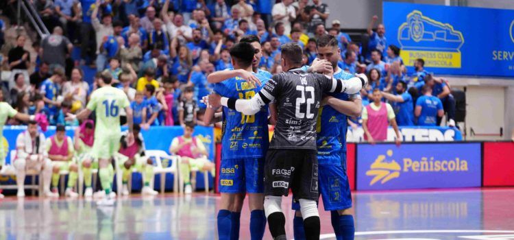 El Servigroup Peñíscola FS vuelve a ser líder de Primera tras superar al Barça (3-2)