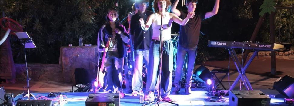 Concert a Alcanar  de Too Young to Die, format per joves d’Alcanar, Ulldecona i Vinaròs