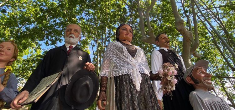 Els nanos i gegants de Vinaròs, en la trobada de gegants de Riudoms