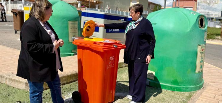 Càlig instal·la quatre contenidors per a facilitar el reciclatge de l’oli domèstic usat