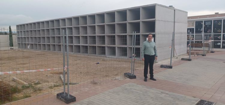 L’Ajuntament construeix nous nínxols al cementeri municipal