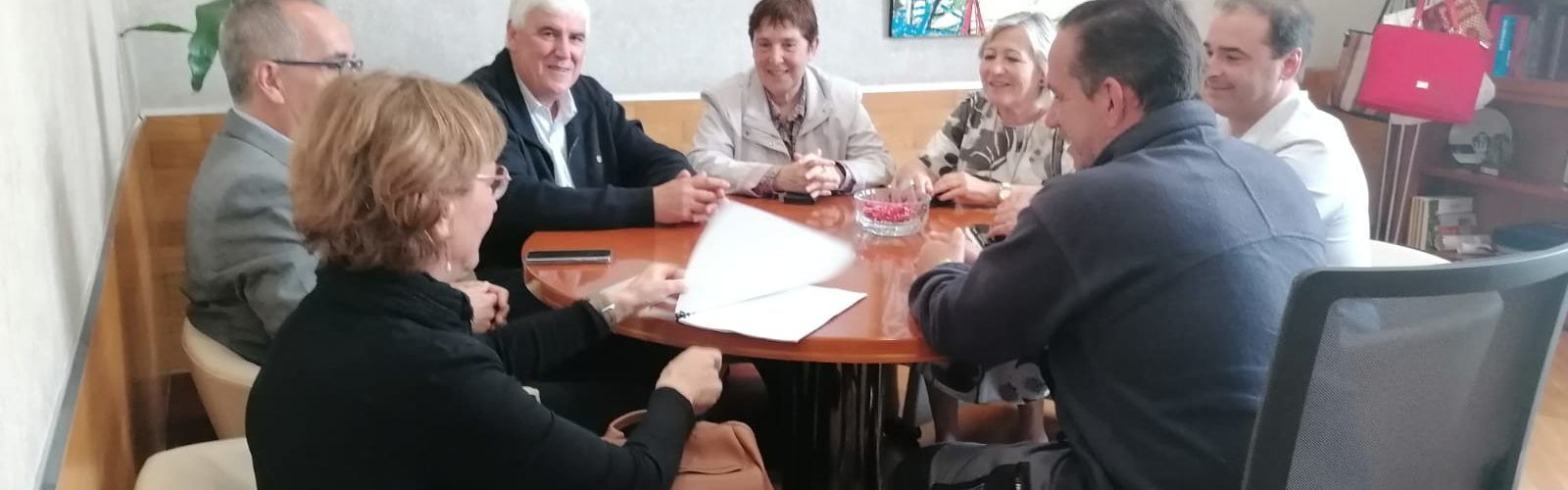 El Govern Municipal es reuneix amb la Fundació Caixa Rural per a analitzar possibles espais per al Museu Carlos Santos