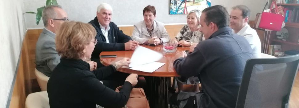 El Govern Municipal es reuneix amb la Fundació Caixa Rural per a analitzar possibles espais per al Museu Carlos Santos