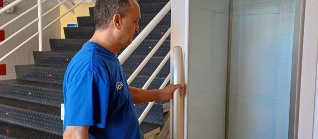 El Pavelló Poliesportiu de Benicarló compta amb un nou ascensor que garanteix l’accessibilitat