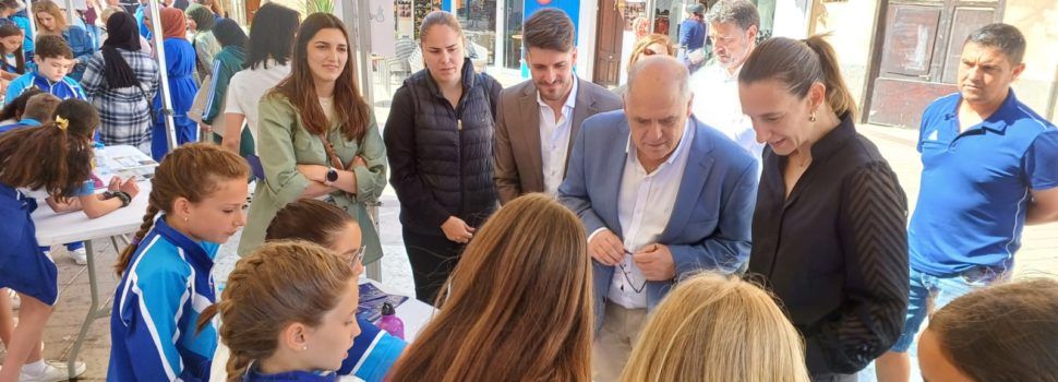 Benicarló celebra amb èxit la Fira del Coneixement BLóLab amb la participació de més de 50 projectes científics