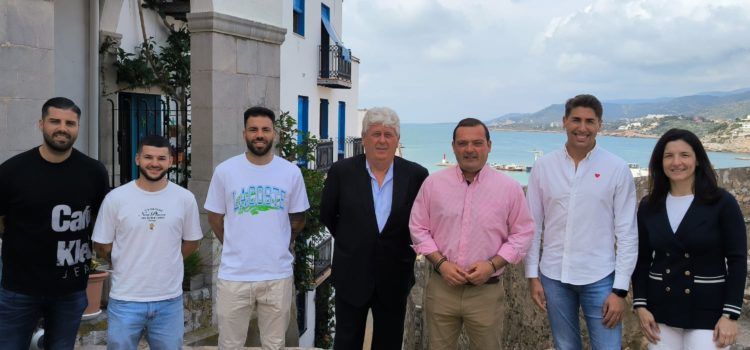 La Regidoria de Festes  homenatja el club esportiu Servigroup Peñíscola Fútbol Sala i li ofereix ser Mantenidor de les Festes Patronals 