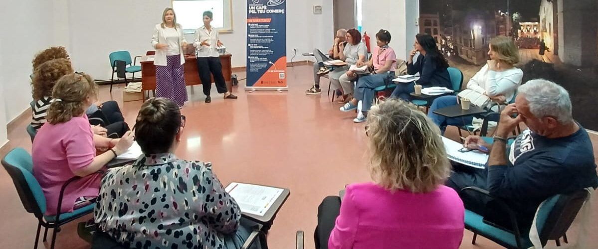 Comença a Benicarló el programa ‘Un cafè pel teu comerç’ amb una sessió dedicada al Click & Collect
