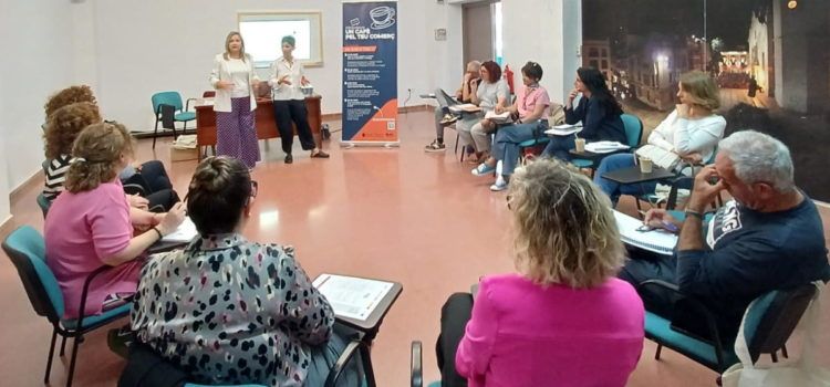 Comença a Benicarló el programa ‘Un cafè pel teu comerç’ amb una sessió dedicada al Click & Collect