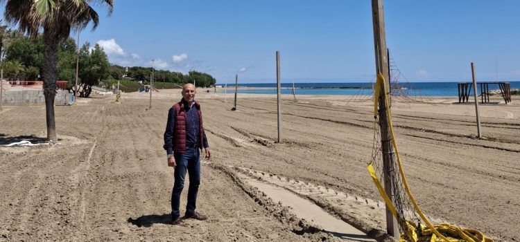 L’Ajuntament adequa la zona esportiva lúdic-recreativa de la platja del Fortí