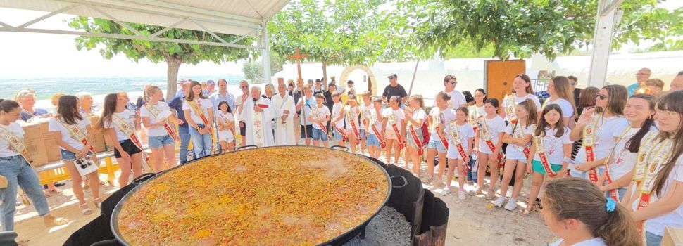 Benedicció i repartiment de l’arròs del dia de la patrona de Vinaròs