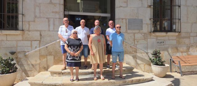 Benicarló i Vinaròs condemnen l’assassinat d’una dona i el seu fill a Algemesí per violència masclista