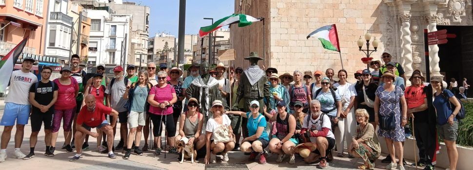 Més de 30 participants en la Marxa pro-Palestina Vinaròs-Peníscola i tornada a Vinaròs