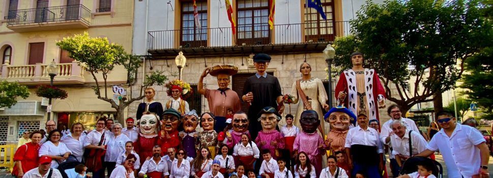 Els nanos i gegants, presents en l’inici de festes