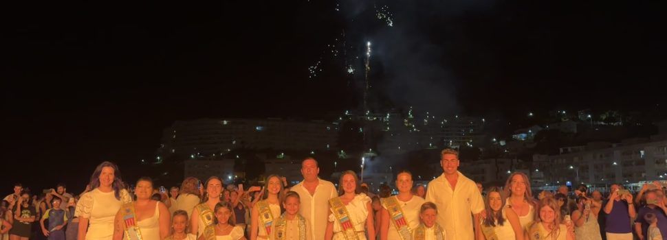 Peníscola ha celebrat la tradicional revetla de Sant Joan a la platja amb música, foc i pólvora 