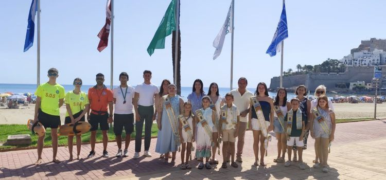 Peníscola ja presumeix de banderes de qualitat a la seua platja