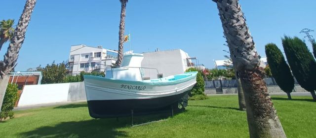 Una barca restaurada per a donar la benvinguda a Benicarló