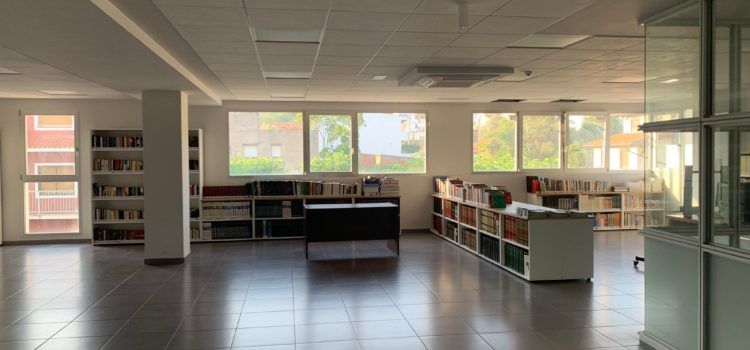 Santa Magdalena millora el mobiliari de la Biblioteca Municipal i Aula de Formació