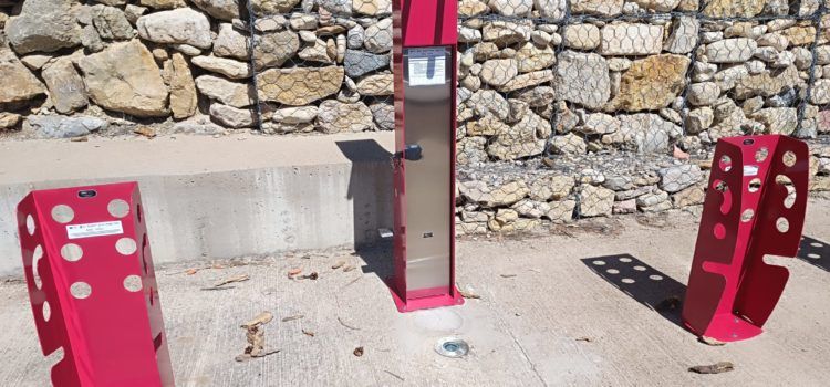 Ares reforça l’aposta pel cicloturisme amb aparcaments i una estació de rentada, reparació i recàrrega de bicicletes elèctriques