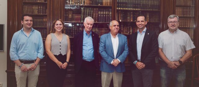Benicarló viu una jornada excepcional amb la visita del Nobel Sir Richard J. Roberts