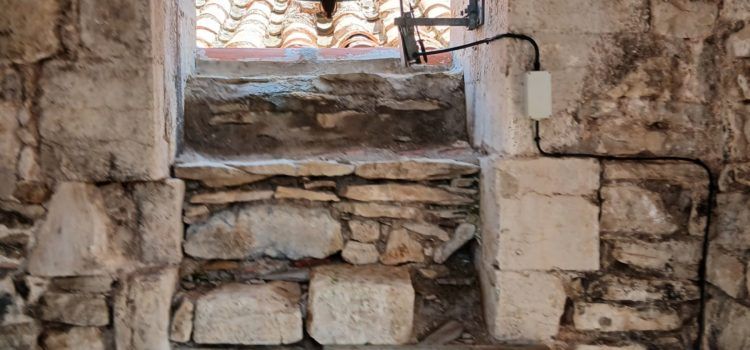 Ares del Maestrat posa a punt el campanar de cara a les festes d’agost