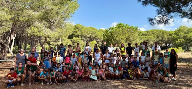 L’Escola d’Estiu d’Alcalà-Alcossebre garanteix la conciliació familiar per a 291 xiquets i xiquetes
