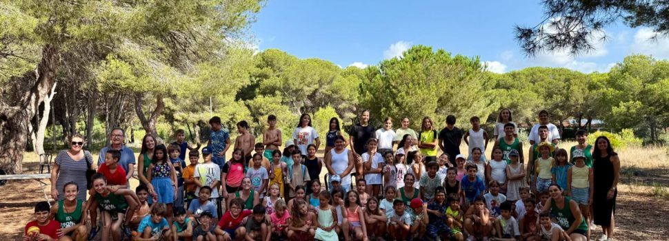 L’Escola d’Estiu d’Alcalà-Alcossebre garanteix la conciliació familiar per a 291 xiquets i xiquetes
