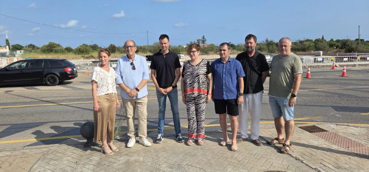La subdelegada del govern Antonia García Valls visita les obres de l’antiga N340