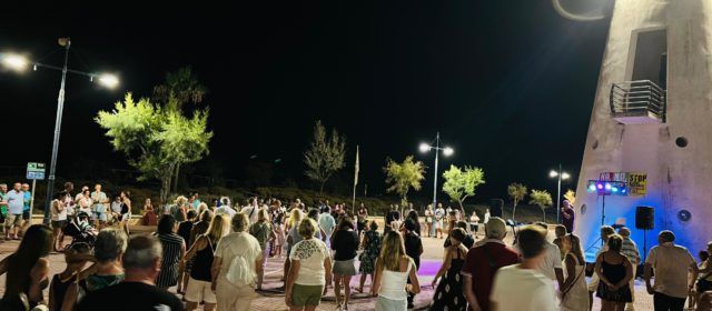 Peñíscola programa verbenas populares todos los viernes del verano 