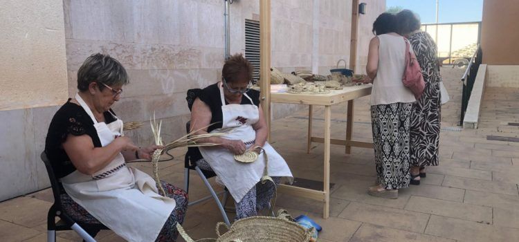 El Parc Natural dels Ports inaugura l’exposició itinerant Artesana