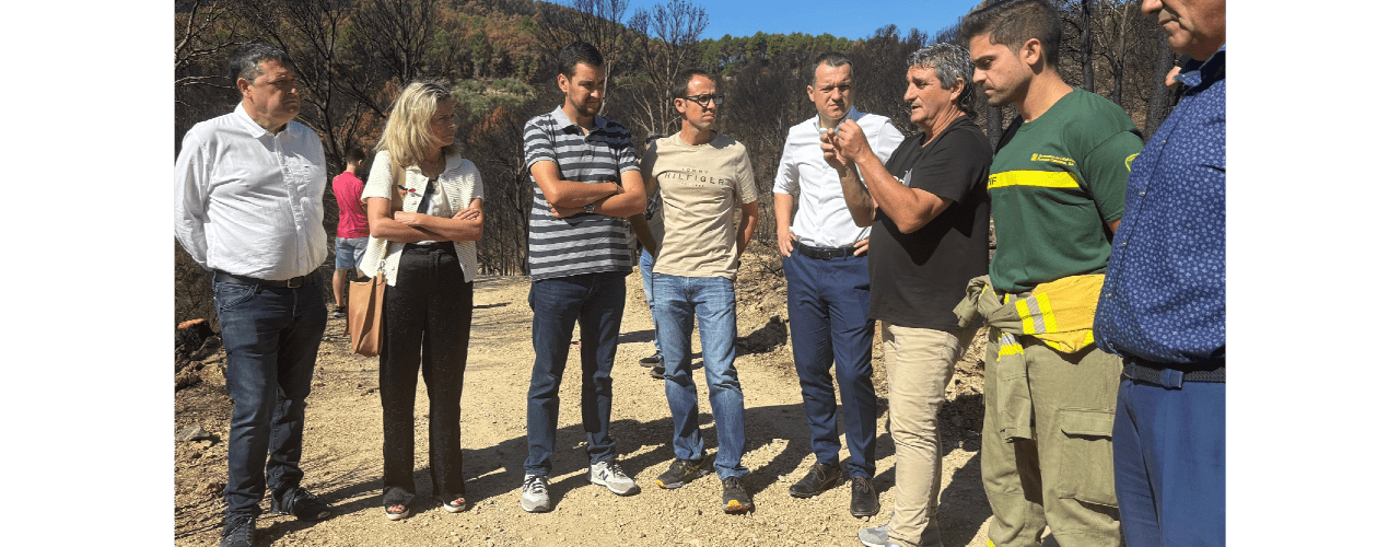 El conseller Òscar Ordeig explica les actuacions per recuperar la zona afectada per l’incendi forestal del Baix Ebre