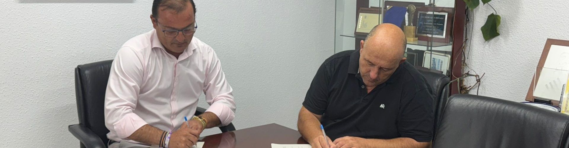 El Ayuntamiento de Peñíscola colabora en la promoción del sector pesquero local