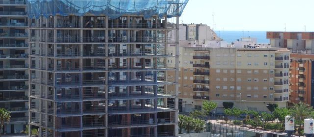 Vinaròs: una ciudad de contrastes en el sector inmobiliario
