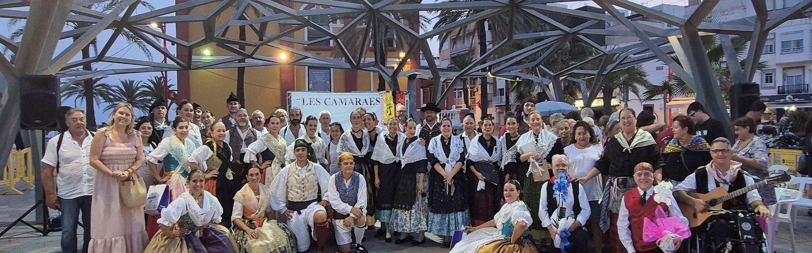 Intercanvi folklòric entre el grup de danses “L’ Arenilla” de Borriana i “Les Camaraes” de Vinaròs
