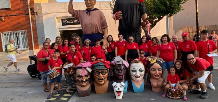 Els Nanos i Gegants de Vinaròs al Pregó de les festes de Traiguera