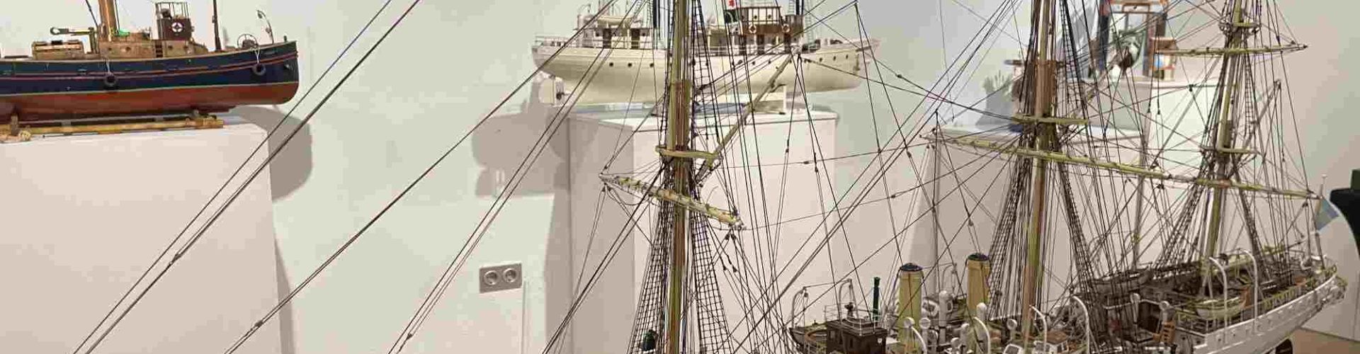 Exposición de maquetas navales en el MucBe