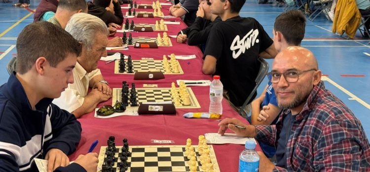 Roberto Tipán dona la sorpresa guanyant al favorit al torneig provincial d’Escacs
