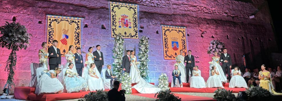 Peñíscola proclama a su Reina y Corte de Honor 2025 en un emotivo acto en el Parque de Artillería
