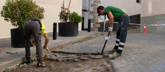 L’Ajuntament de Morella repara els clots de la costa entre el carrer La Font i el planet