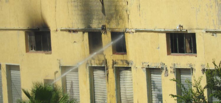 Nuevo incendio en una antigua nave industrial en Vinaròs