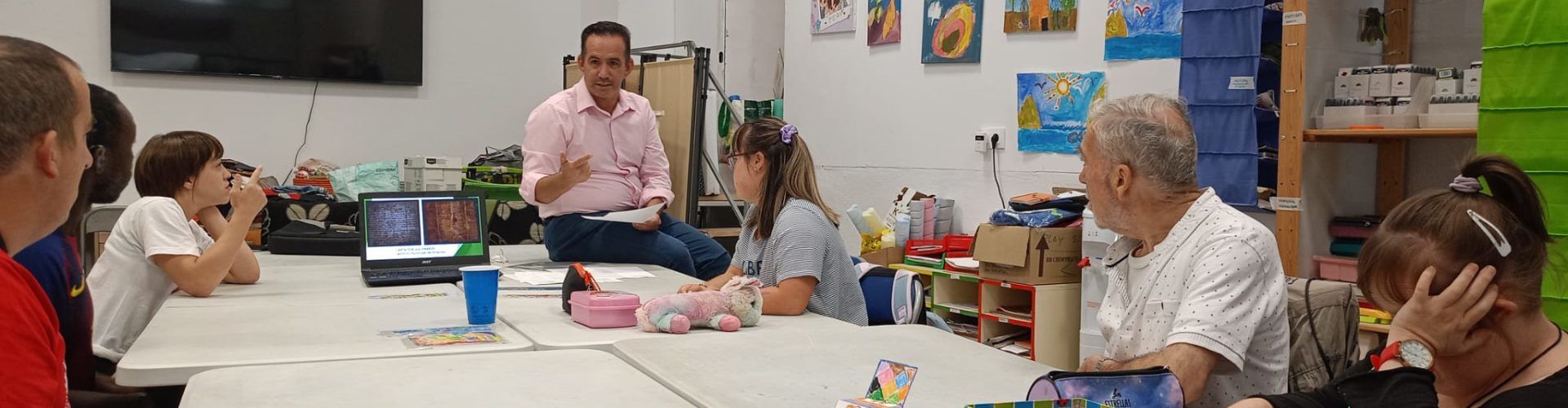 Brito conmemora la Carta Pobla con el alumnado de AFANIAD Maestrat