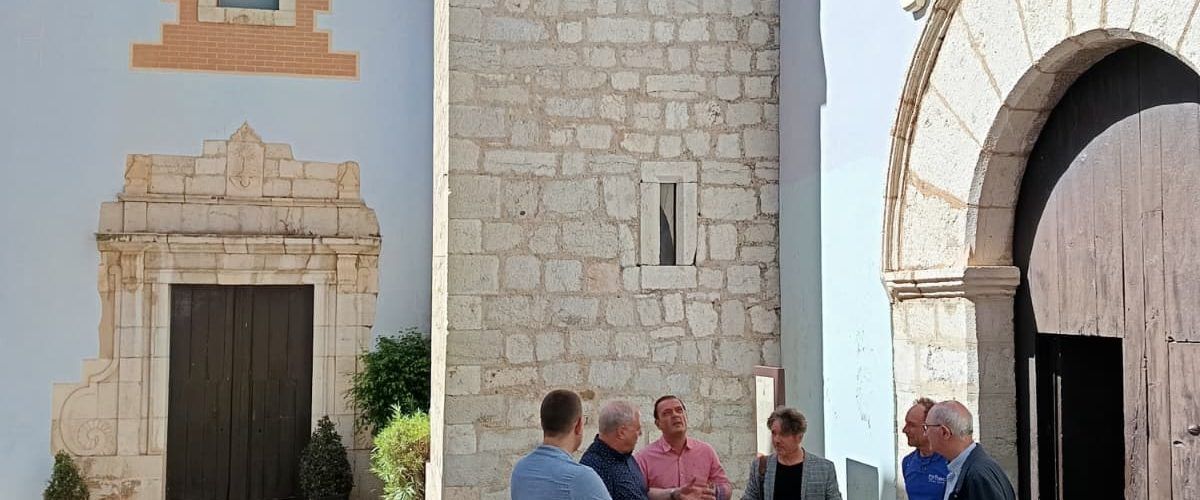 L’Ajuntament de Peníscola estableix un conveni amb el Bisbat de Tortosa per a la restauració de les façanes de l’església de S. Maria