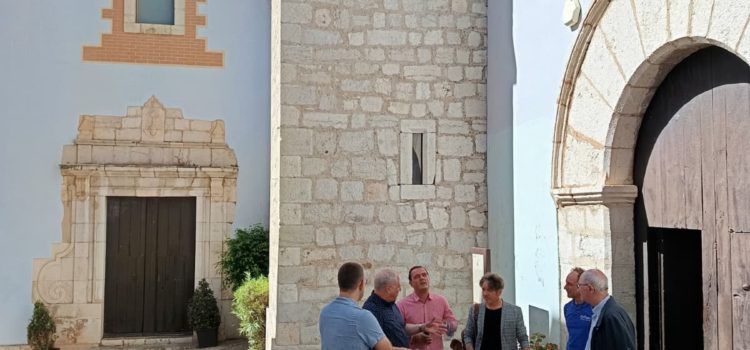 L’Ajuntament de Peníscola estableix un conveni amb el Bisbat de Tortosa per a la restauració de les façanes de l’església de S. Maria