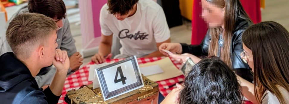 L’alumnat de 2n de Batxillerat de Benicarló descobreix Maria Beneyto a través d’un escape literari immersiu