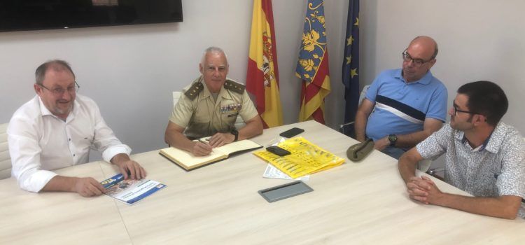 El Subdelegat de Defensa a Castelló visita l’Ajuntament de Santa Magdalena