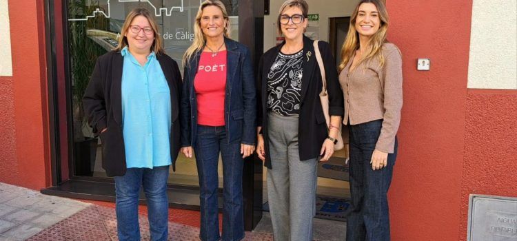 Càlig rep la visita de la delegada del Consell, Susana Fabregat